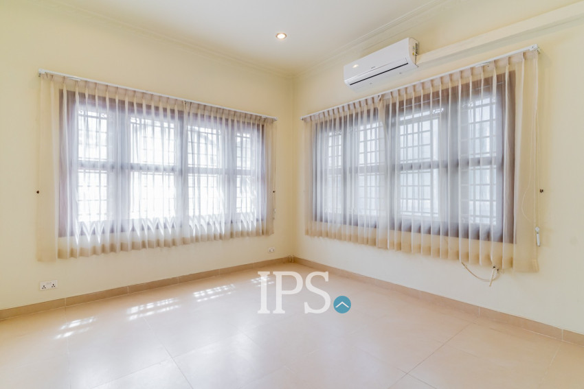 4 Bedroom Villa For Rent - BKK1, Phnom Penh