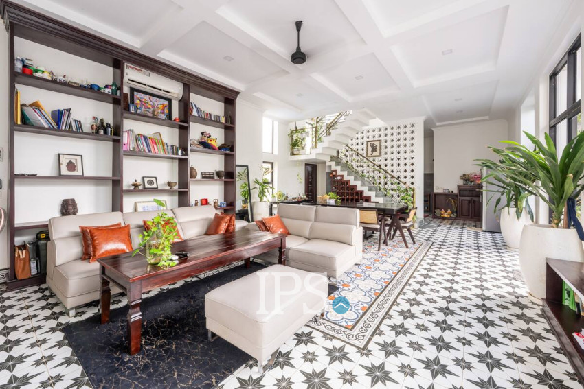 4 Bedroom Luxury Villa For Sale - Kraing Thnong, Sen Sok, Phnom Penh