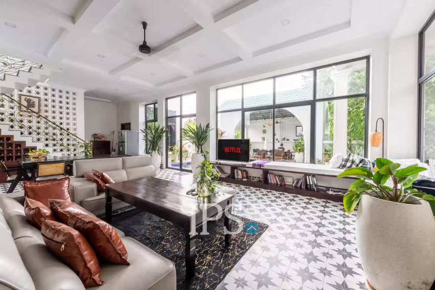 4 Bedroom Luxury Villa For Sale - Kraing Thnong, Sen Sok, Phnom Penh