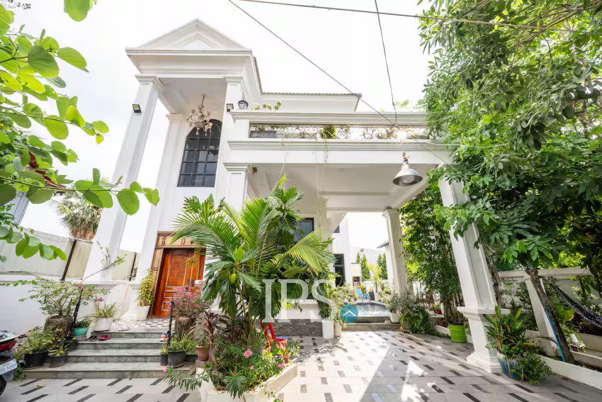 4 Bedroom Luxury Villa For Sale - Kraing Thnong, Sen Sok, Phnom Penh