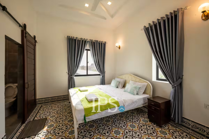 4 Bedroom Luxury Villa For Sale - Kraing Thnong, Sen Sok, Phnom Penh