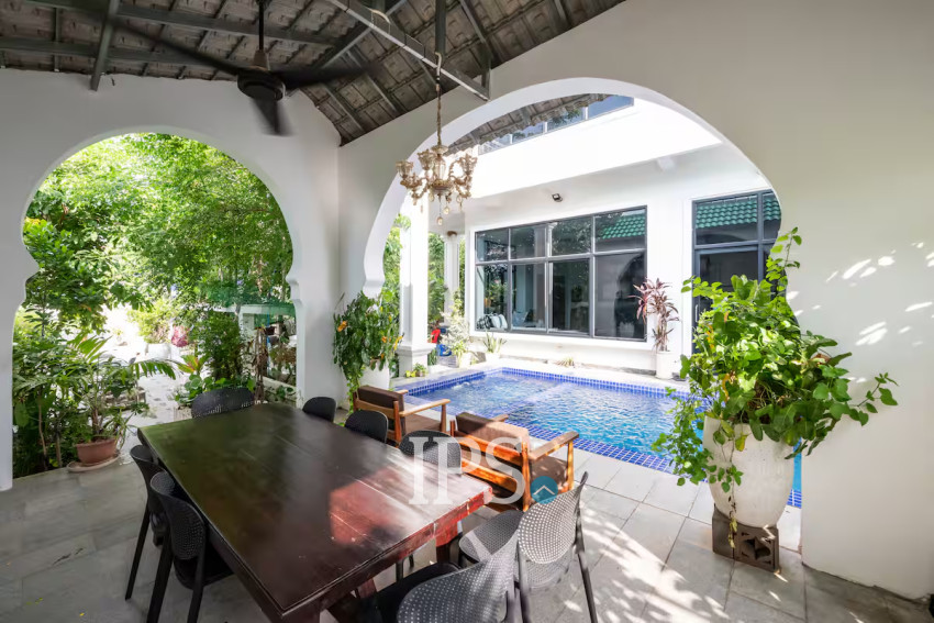 4 Bedroom Luxury Villa For Sale - Kraing Thnong, Sen Sok, Phnom Penh