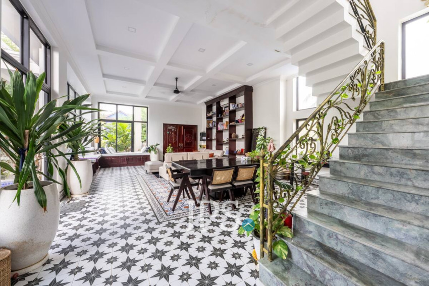 4 Bedroom Luxury Villa For Sale - Kraing Thnong, Sen Sok, Phnom Penh
