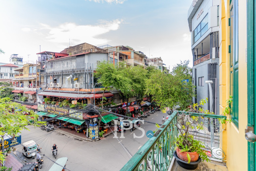 Renovated 3 Bedroom Apartment For Rent - Phsar Kandal 1, Phnom Penh