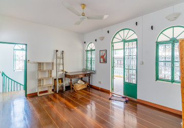 Renovated 3 Bedroom Apartment For Rent - Phsar Kandal 1, Phnom Penh thumbnail