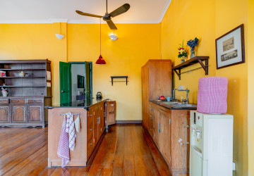 Renovated 3 Bedroom Apartment For Rent - Phsar Kandal 1, Phnom Penh thumbnail