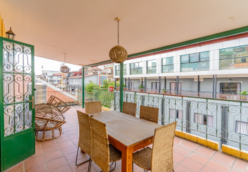 Renovated 3 Bedroom Apartment For Rent - Phsar Kandal 1, Phnom Penh thumbnail