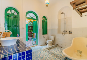 Renovated 3 Bedroom Apartment For Rent - Phsar Kandal 1, Phnom Penh thumbnail