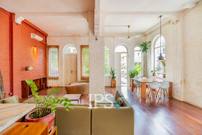 Renovated 5 Bedroom Apartment For Rent - Phsar Kandal 1, Phnom Penh