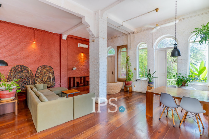 Renovated 5 Bedroom Apartment For Rent - Phsar Kandal 1, Phnom Penh