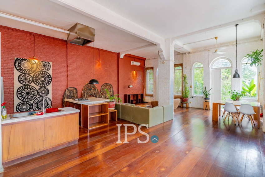 Renovated 5 Bedroom Apartment For Rent - Phsar Kandal 1, Phnom Penh