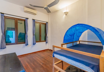 Renovated 5 Bedroom Apartment For Rent - Phsar Kandal 1, Phnom Penh thumbnail