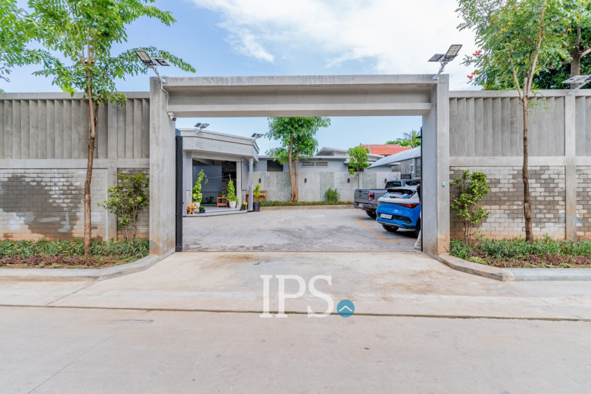 2 Bedroom  Apartment Serviced For Rent- Bak Kaeng, Phnom Penh