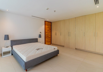 Duplex 2 Bedroom Condo For Rent - 240 Residence, Chakto Mukh, Phnom Penh thumbnail