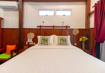 6 Bedroom Boutique Villa For Rent - Svay Dangkum, Siem Reap thumbnail