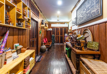 6 Bedroom Boutique Villa For Rent - Svay Dangkum, Siem Reap thumbnail