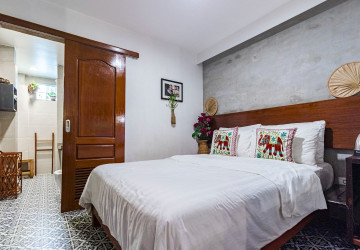 6 Bedroom Boutique Villa For Rent - Svay Dangkum, Siem Reap thumbnail