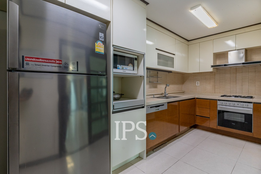 12th Floor 3 Bedroom Condo For Sale - De Castle Royal, BKK1, Phnom Penh - Image 12 12th Floor 3 Bedroom Condo For Sale - De Castle Royal, BKK1, Phnom Penh - Image 12