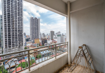 12nd Floor 3 Bedroom Condo For Sale - De Castle Royal, BKK1, Phnom Penh thumbnail
