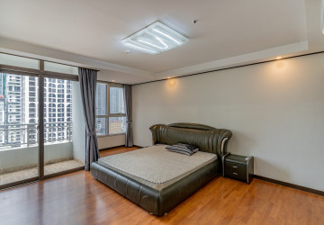 12nd Floor 3 Bedroom Condo For Sale - De Castle Royal, BKK1, Phnom Penh thumbnail