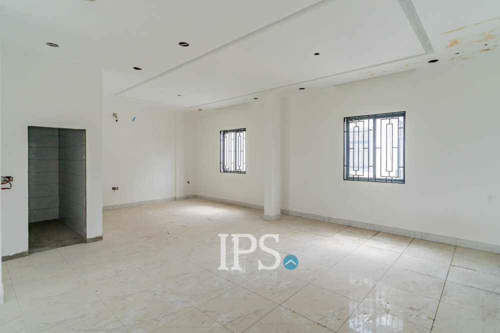 Double Shophouse For Rent - Borey Lucky One, Preaek Kampues, Phnom Penh - Image 18