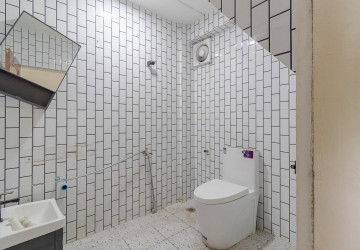 70 Sqm Retail Space For Rent - Svay Dangkum, Siem Reap thumbnail