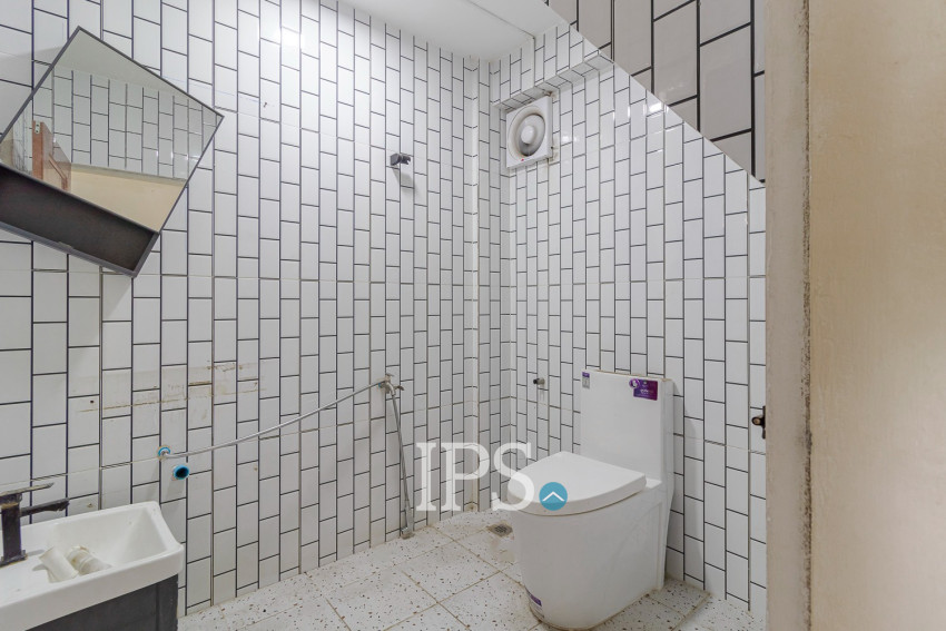 140 Sqm Retail Space For Rent - Svay Dangkum, Siem Reap