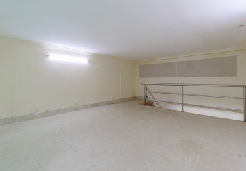 140 Sqm Retail Space For Rent - Svay Dangkum, Siem Reap thumbnail