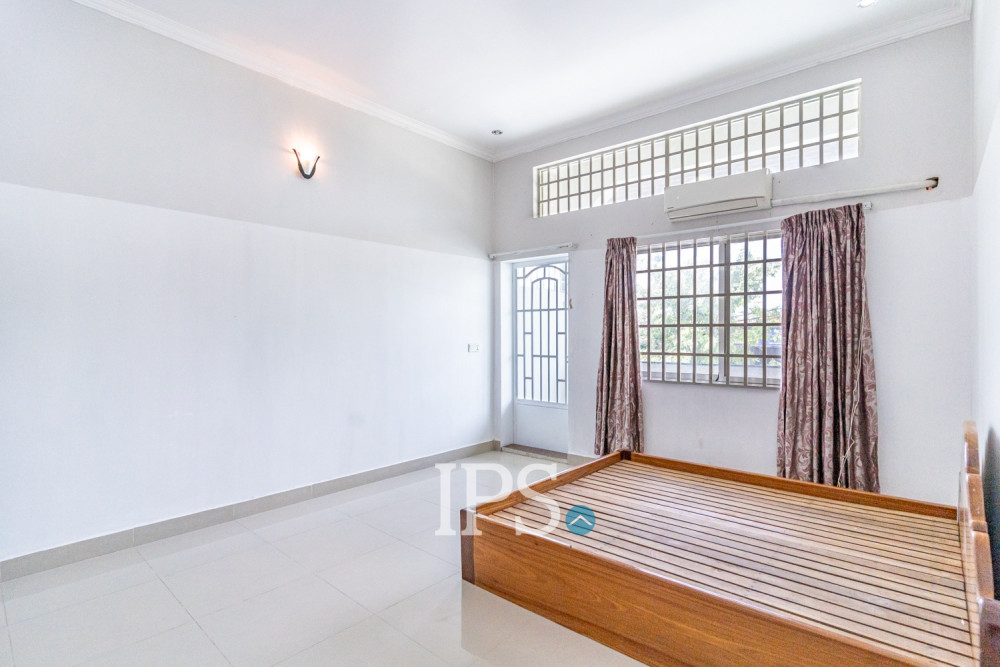 16 Bedroom Shophouse For Sale - Chroy Changvar, Phnom Penh - Image 13