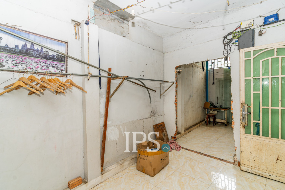 16 Bedroom Shophouse For Sale - Chroy Changvar, Phnom Penh - Image 27