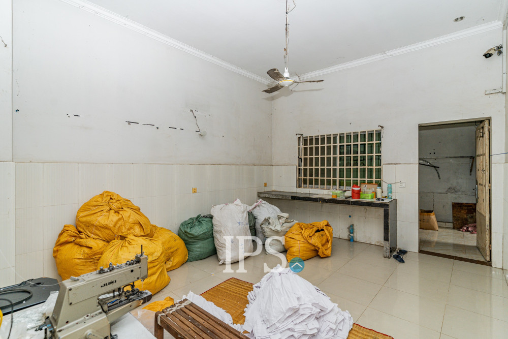 16 Bedroom Shophouse For Sale - Chroy Changvar, Phnom Penh - Image 7