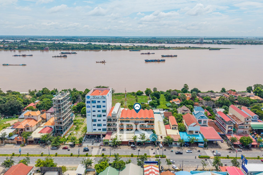 4 Bedroom Shophouse For Sale - Chroy Changvar, Phnom Penh