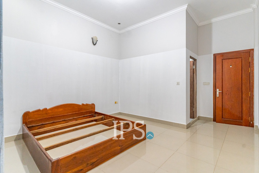 4 Bedroom Shophouse For Sale - Chroy Changvar, Phnom Penh