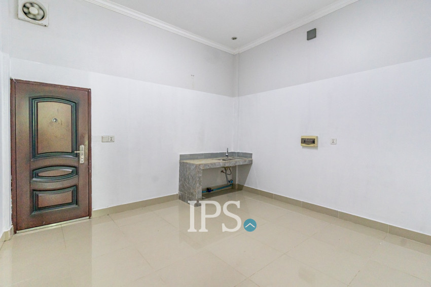 4 Bedroom Shophouse For Sale - Chroy Changvar, Phnom Penh