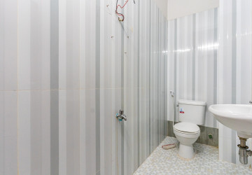 4 Bedroom Shophouse For Sale - Chroy Changvar, Phnom Penh thumbnail