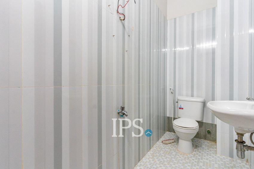 4 Bedroom Shophouse For Sale - Chroy Changvar, Phnom Penh