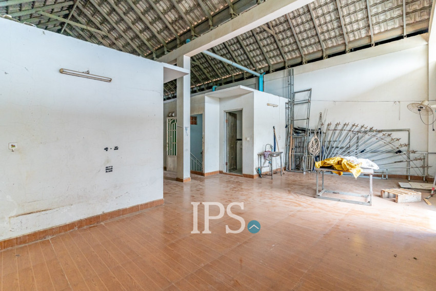 4 Bedroom Shophouse For Sale - Chroy Changvar, Phnom Penh