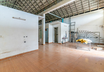 4 Bedroom Shophouse For Sale - Chroy Changvar, Phnom Penh thumbnail