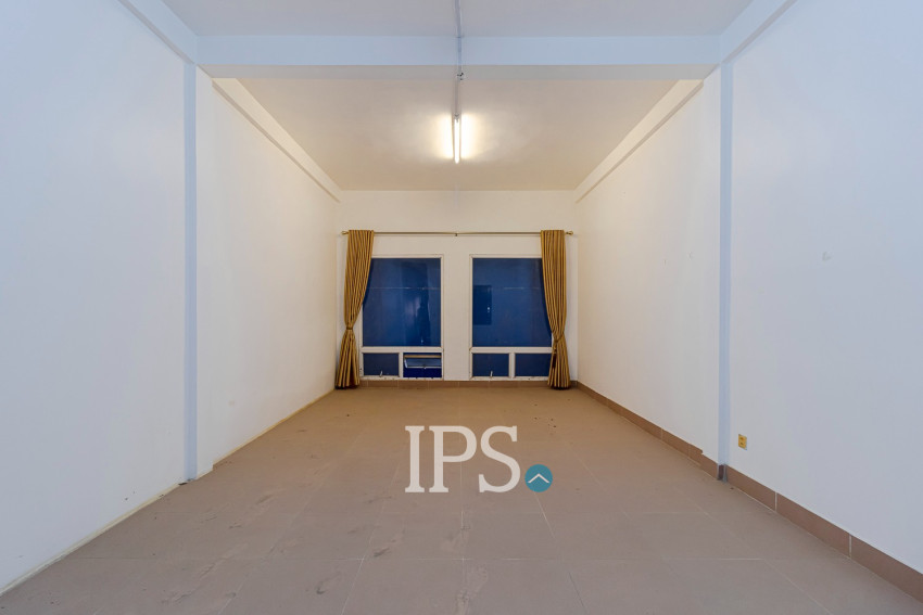 4 Bedroom Shophouse For Rent - Svay Dangkum, Siem Reap