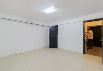 4 Bedroom Shophouse For Rent - Svay Dangkum, Siem Reap thumbnail