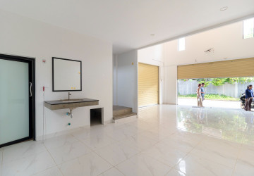 1 Bedroom Shophouse For Rent - Svay Dangkum, Siem Reap thumbnail