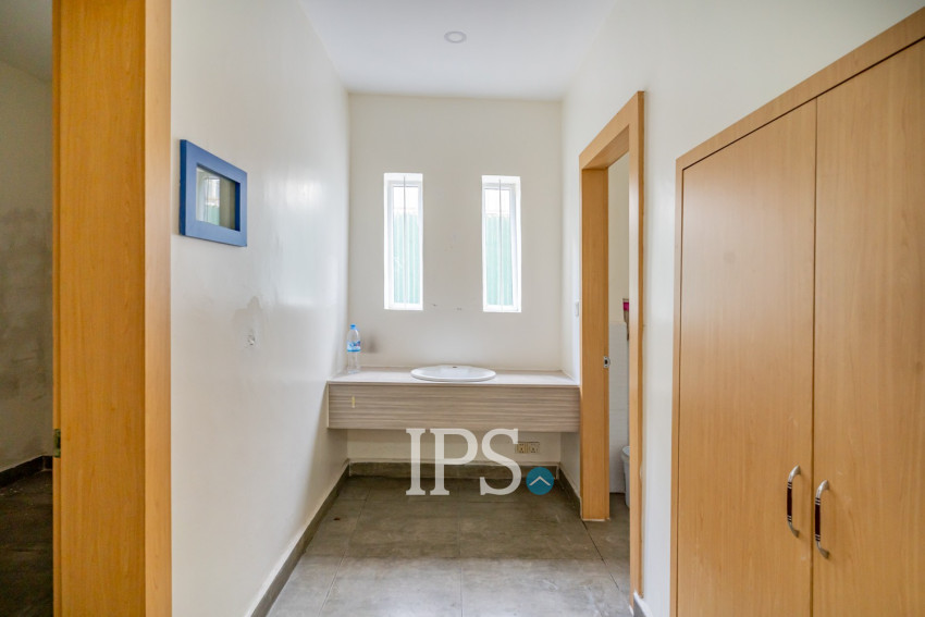 10 Room Commercial Villa For Rent - BKK1, Phnom Penh