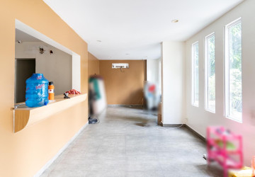 10 Room Commercial Villa For Rent - BKK1, Phnom Penh thumbnail