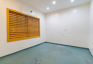 10 Room Commercial Villa For Rent - BKK1, Phnom Penh thumbnail