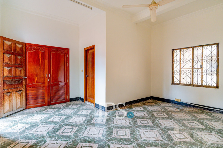 10 Room Commercial Villa For Rent - BKK1, Phnom Penh