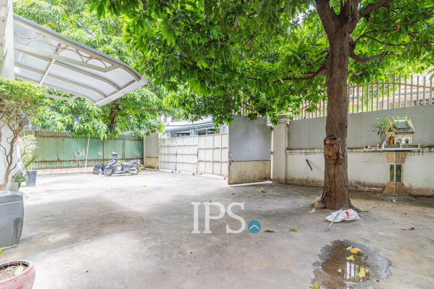 10 Room Commercial Villa For Rent - BKK1, Phnom Penh