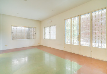 10 Room Commercial Villa For Rent - BKK1, Phnom Penh thumbnail