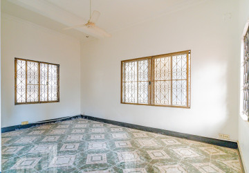 10 Room Commercial Villa For Rent - BKK1, Phnom Penh thumbnail