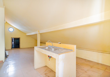 10 Room Commercial Villa For Rent - BKK1, Phnom Penh thumbnail