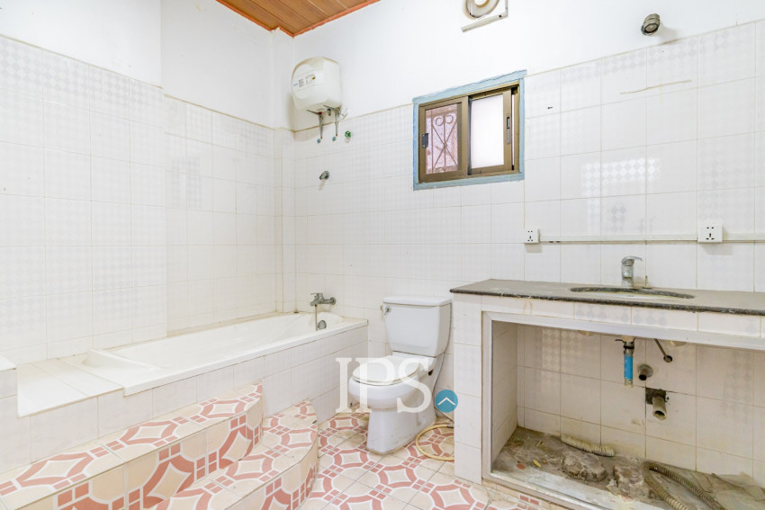 10 Room Commercial Villa For Rent - BKK1, Phnom Penh